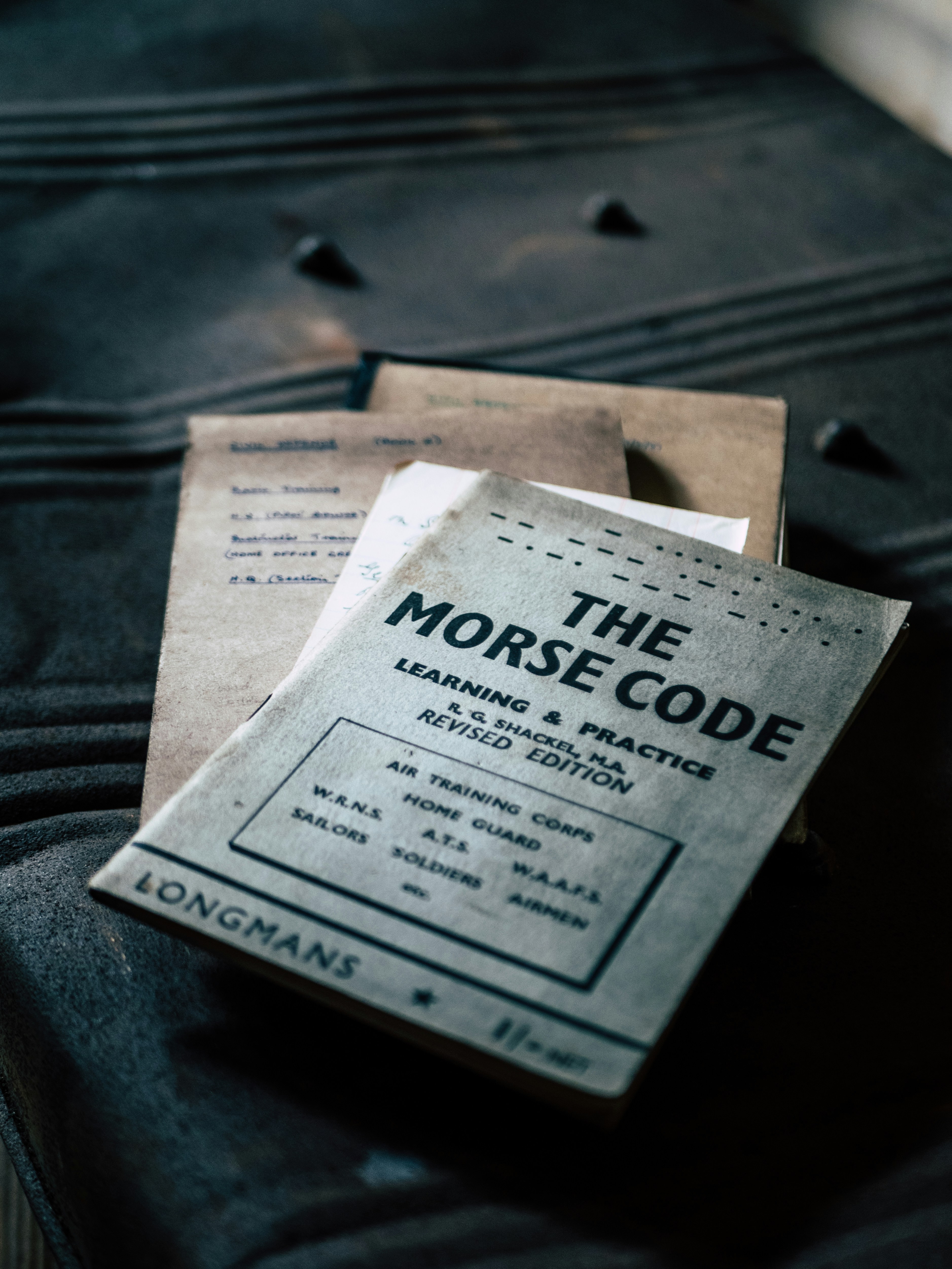 Morse code learner practicing timing rhythm to avoid common spacing errors